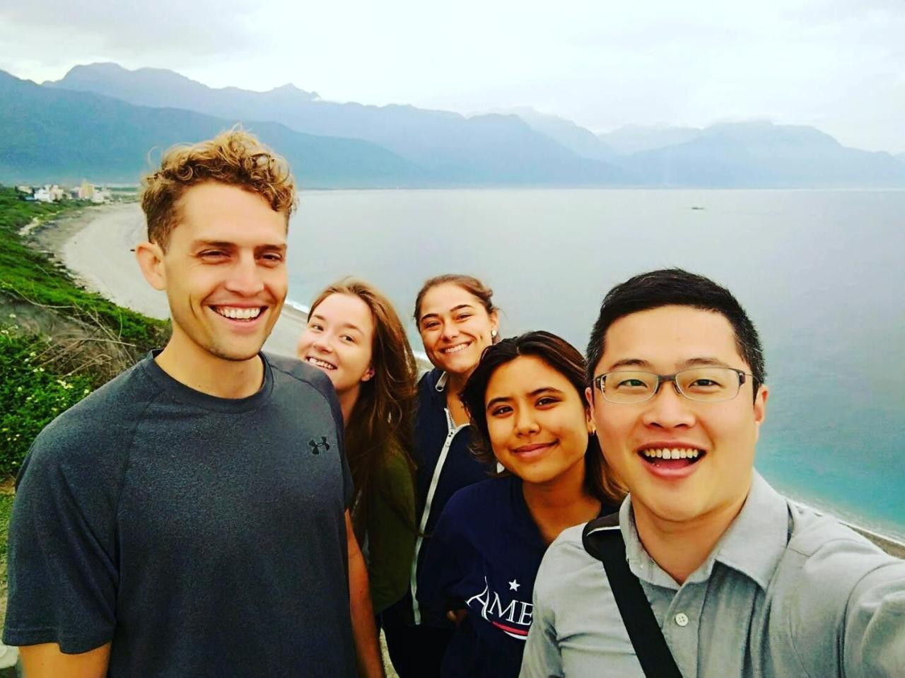 World Inn 窩二樓小客棧民宿 Hualien Eksteriør billede